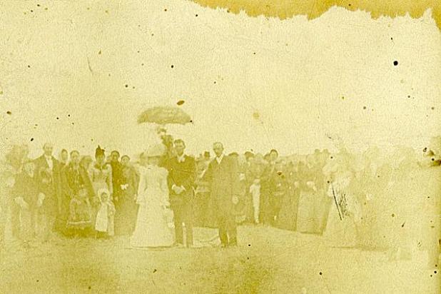 Article Image Alt Text