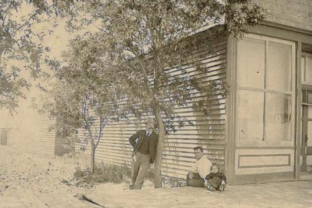 Article Image Alt Text